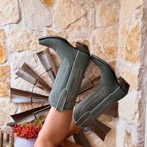 Liberty Black Caborca Silver Boots  (Arkansas Ciel)